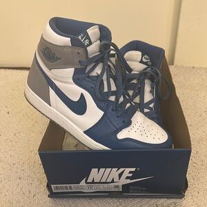Air Jordan 1 Retro High Top
